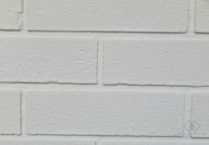 Have you ever wanted to change the look of your home? Learn how to paint a brick home in this tutorial. This completely transformed my home for the better.