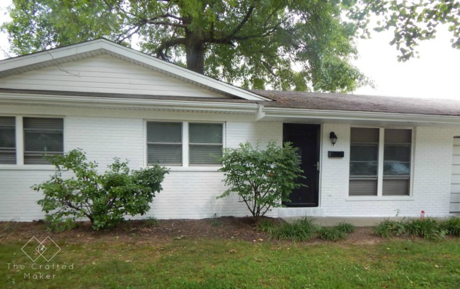 Have you ever wanted to change the look of your home? Learn how to paint a brick home in this tutorial. This completely transformed my home for the better.