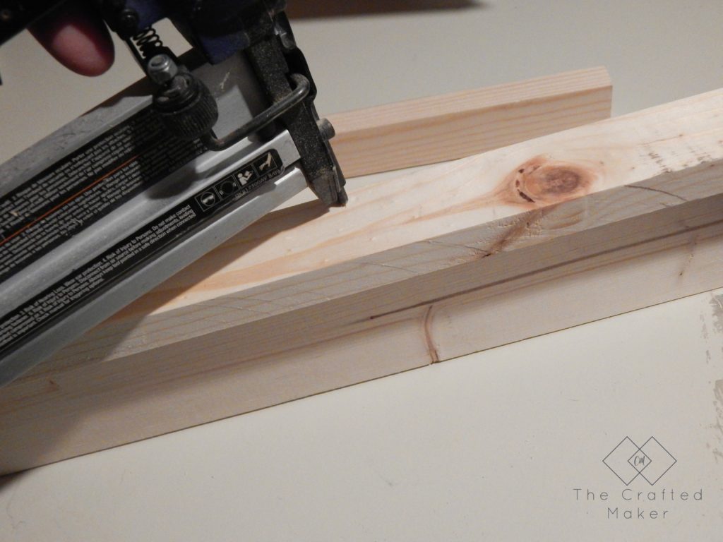 Build this scrap wood stocking holder to use this Christmas. Great project to display your stockings if you do not have a fireplace or a mantle.