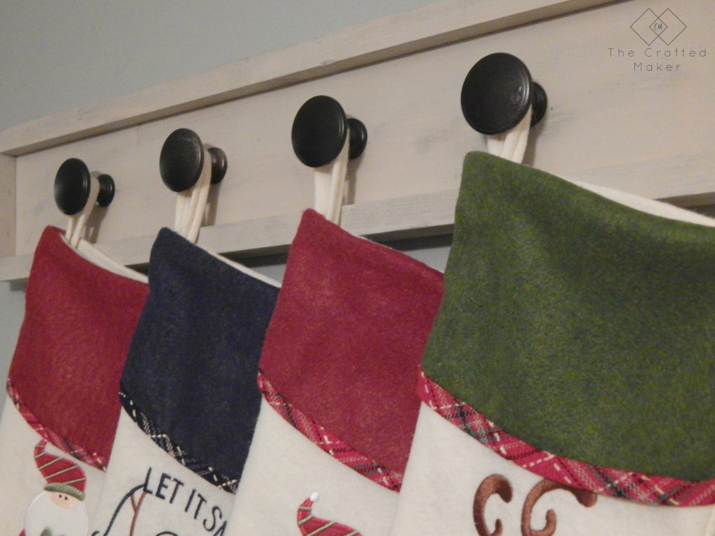 Build this scrap wood stocking holder to use this Christmas. Great project to display your stockings if you do not have a fireplace or a mantle.