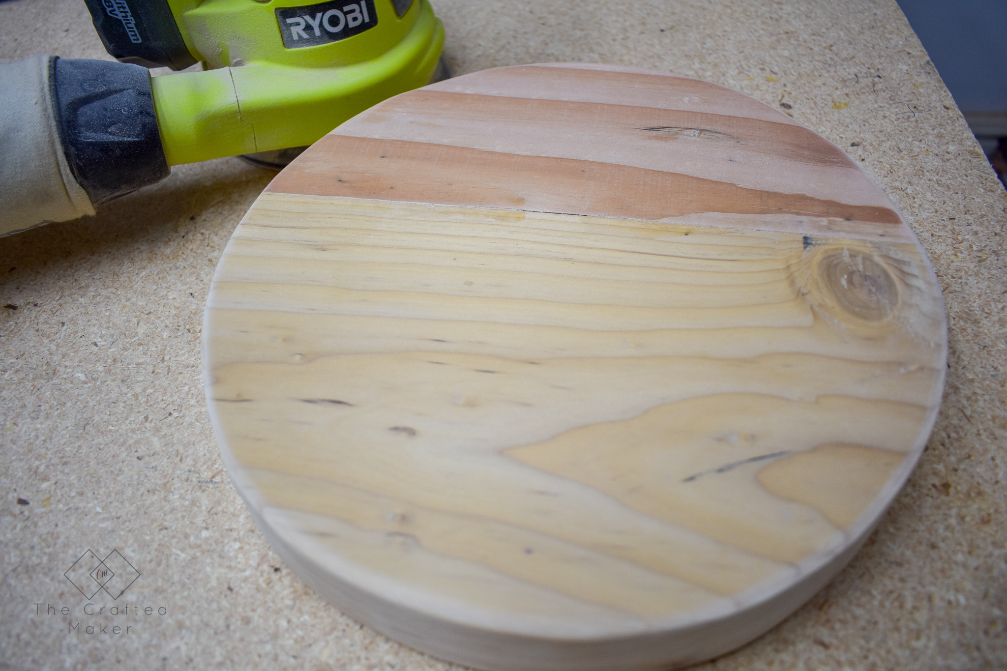 Scrap wood is something most of us have more than enough of. Why not make this wooden Lazy Susan and put that scrap wood to good use!