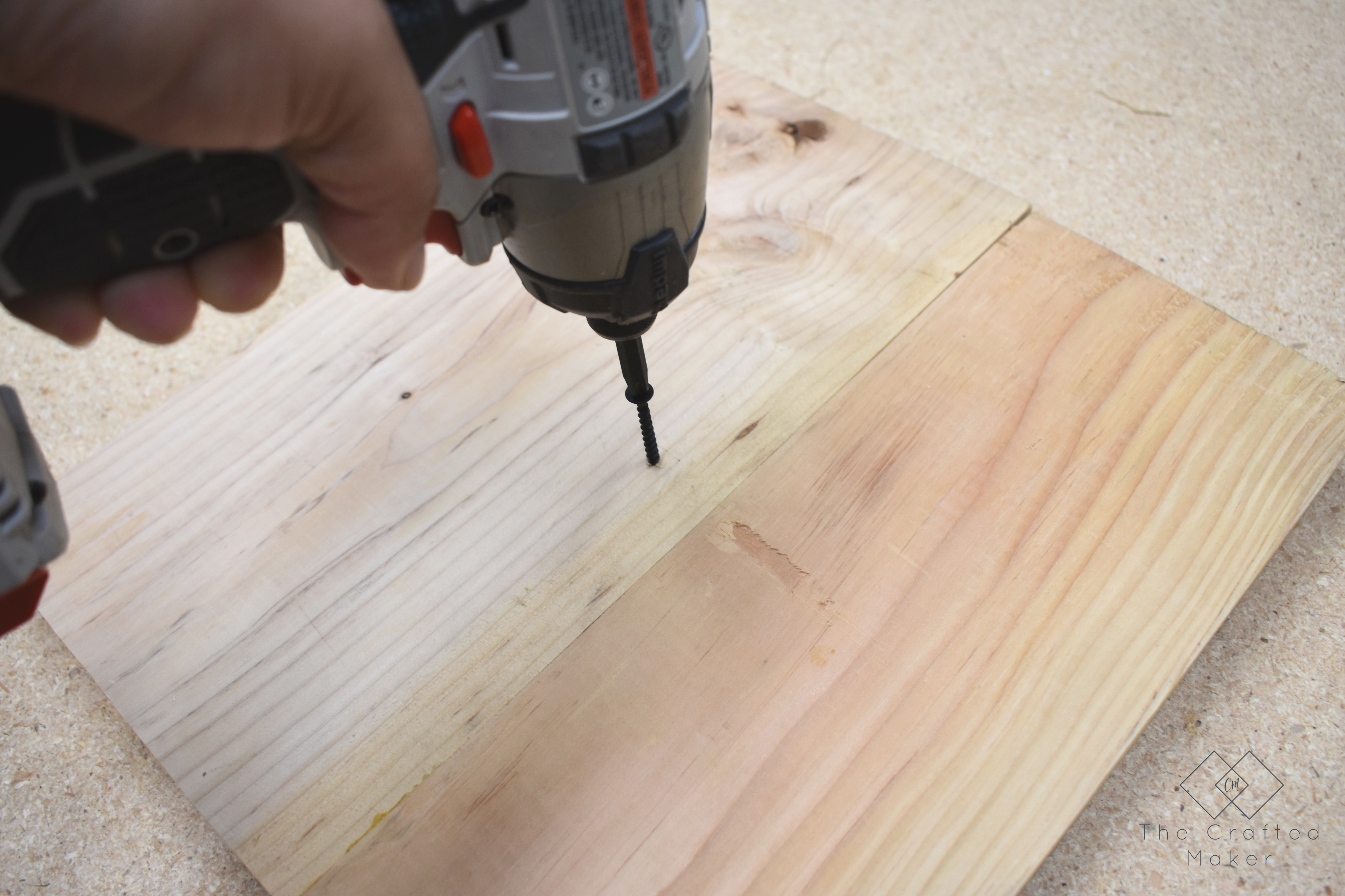 Scrap wood is something most of us have more than enough of. Why not make this wooden Lazy Susan and put that scrap wood to good use!