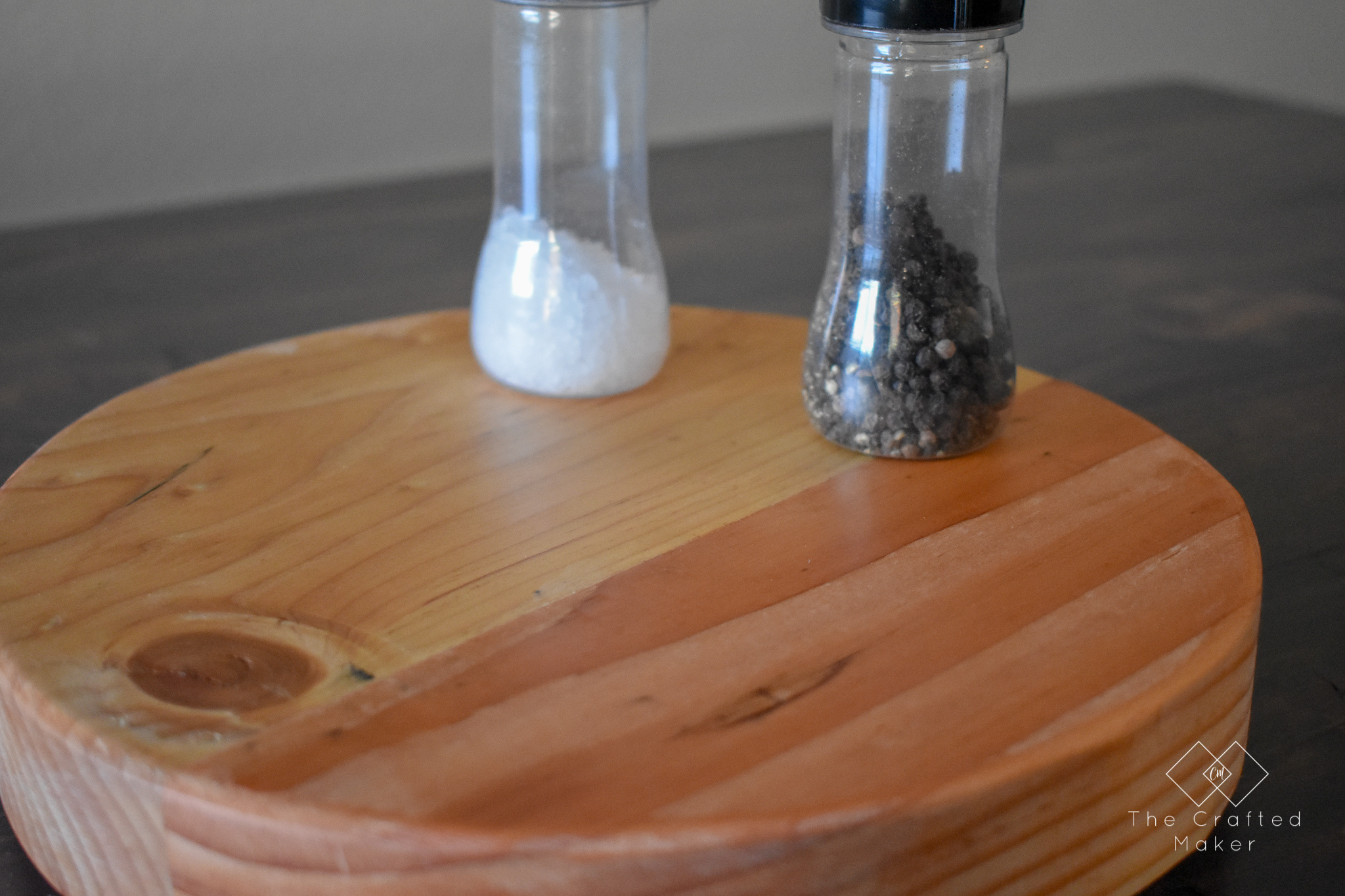 Scrap wood is something most of us have more than enough of. Why not make this wooden Lazy Susan and put that scrap wood to good use!