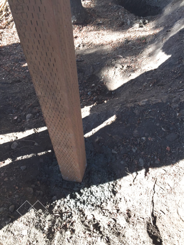 Privacy fences are a great thing to have, but they can get damaged over time from the elements. Here is how to repair a privacy fence.