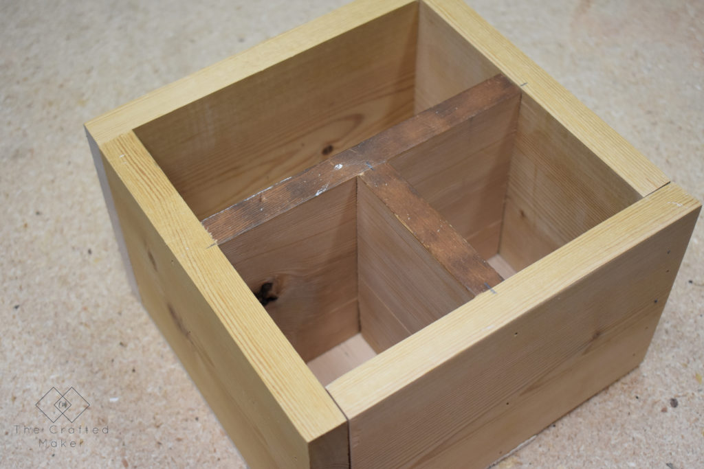 Do you ever feel like you need more organization on your desk or work area? Build this easy and simple DIY desk organizer in a couple of hours.