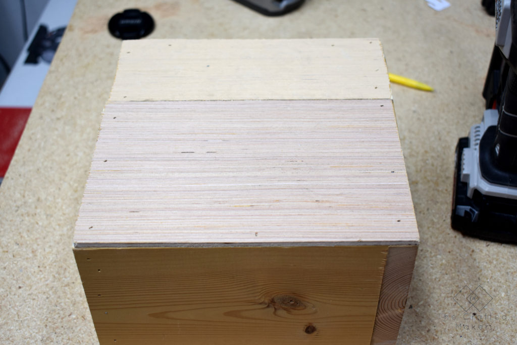 Do you ever feel like you need more organization on your desk or work area? Build this easy and simple DIY desk organizer in a couple of hours.